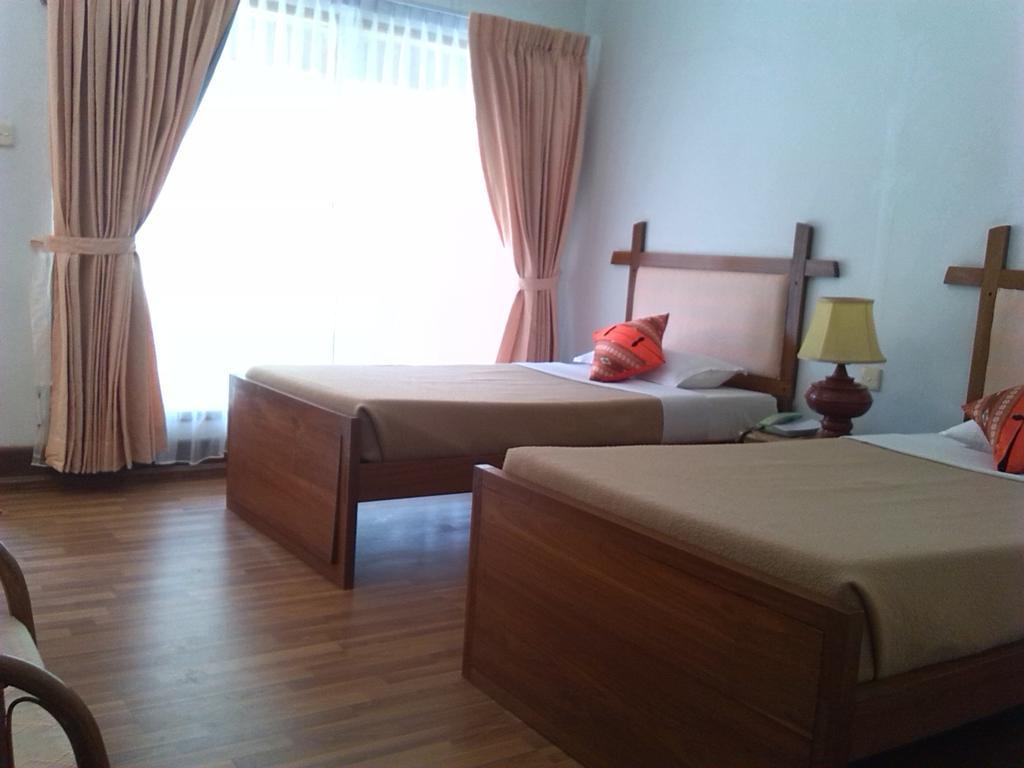Lawkanat Hotel Баган Екстериор снимка