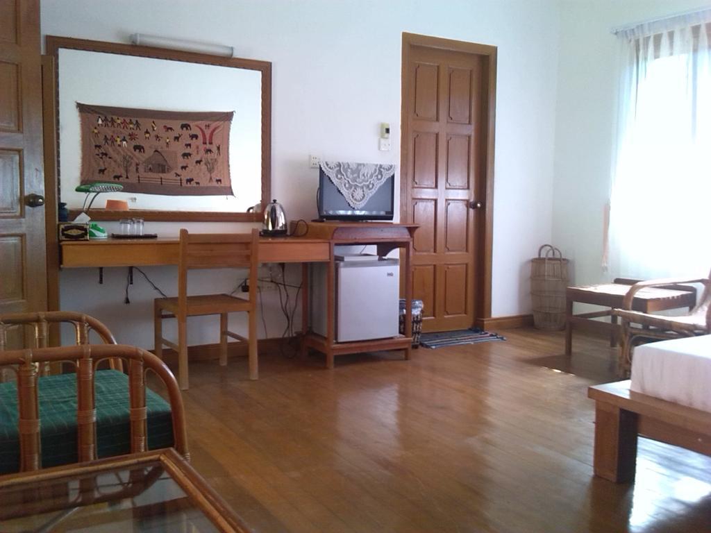 Lawkanat Hotel Баган Стая снимка